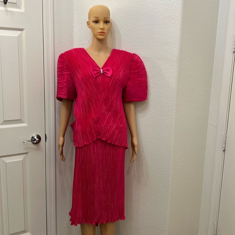 Katherine Lindsay Top & Skirt Set Sz 16 VNeck Pink Crinkle Faux Diamond Vintage